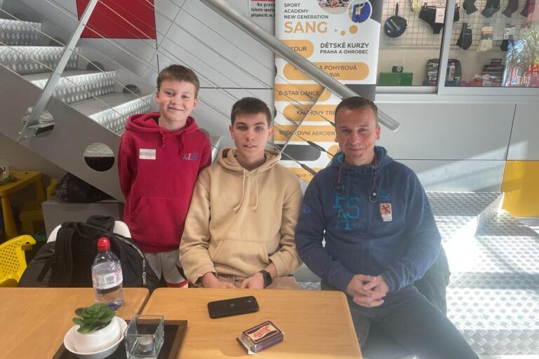 bd6442ef-c5db-4dcc-901a-e87a2c2e6564